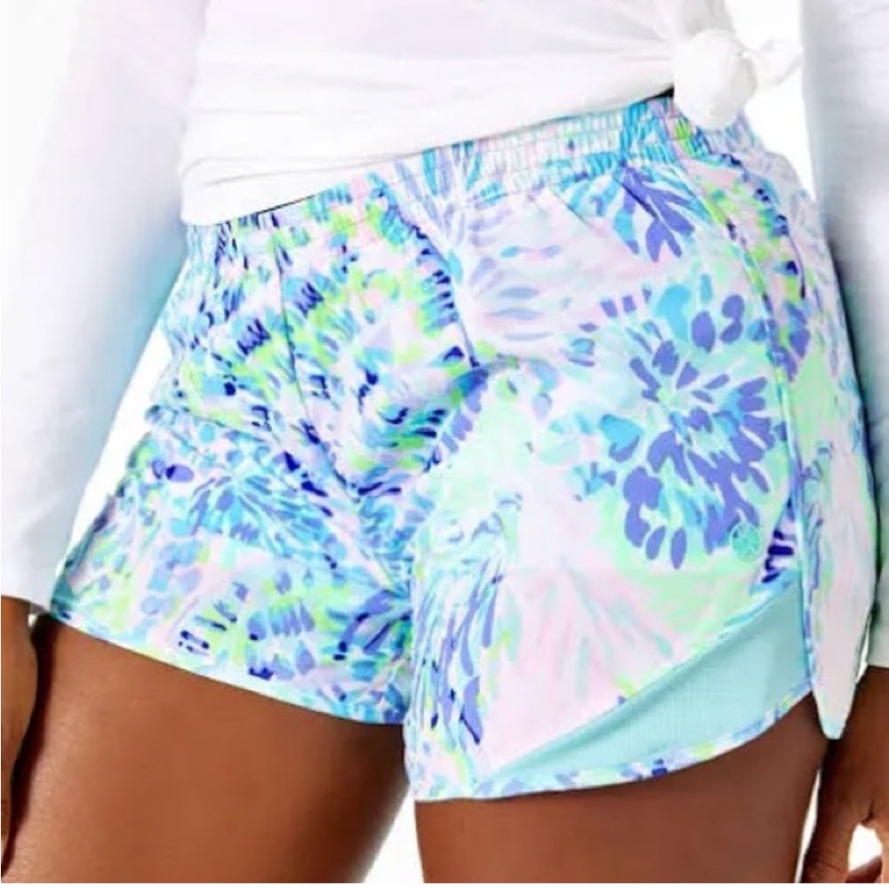 Lilly Pulitzer Ocean Trail Shorts in Shell of a Party